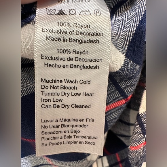 Jachs Girlfriend Plaid Button-Up Sleeveless Shirt - Black, White, Red - Picture 7 of 7